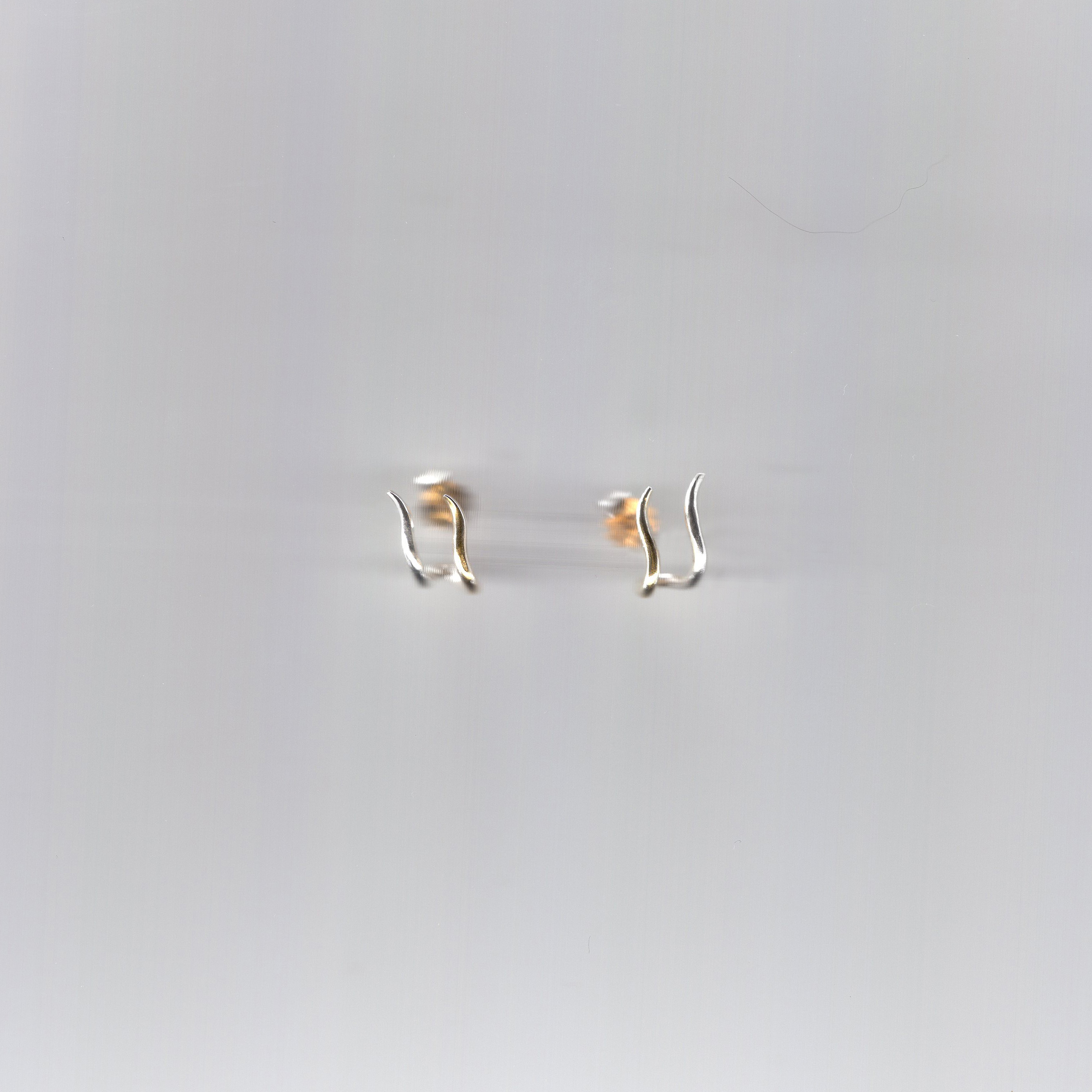 Mugura stud earrings