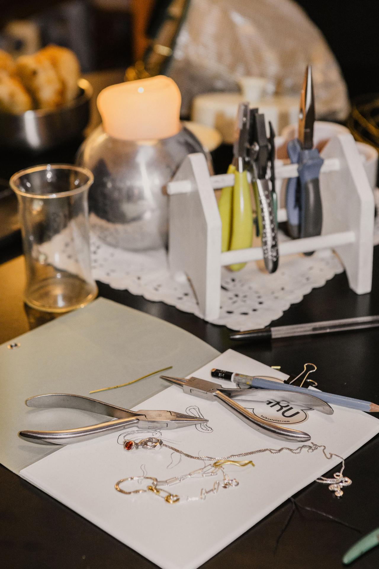 workshop create a pendant